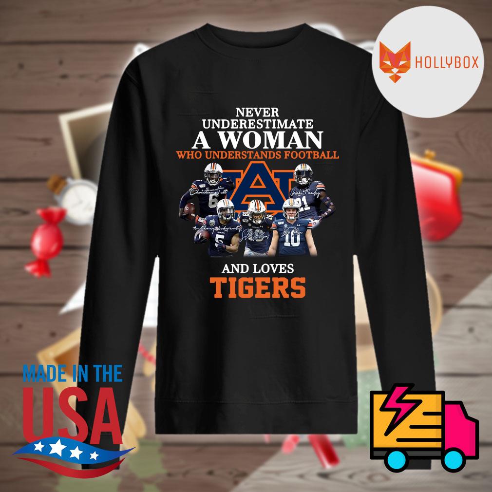 Never underestimate a woman who understands football and loves Tigers shirt3 Sweater